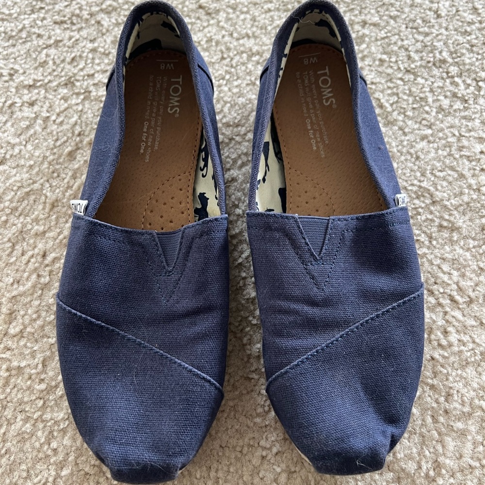 Tom’s size 8